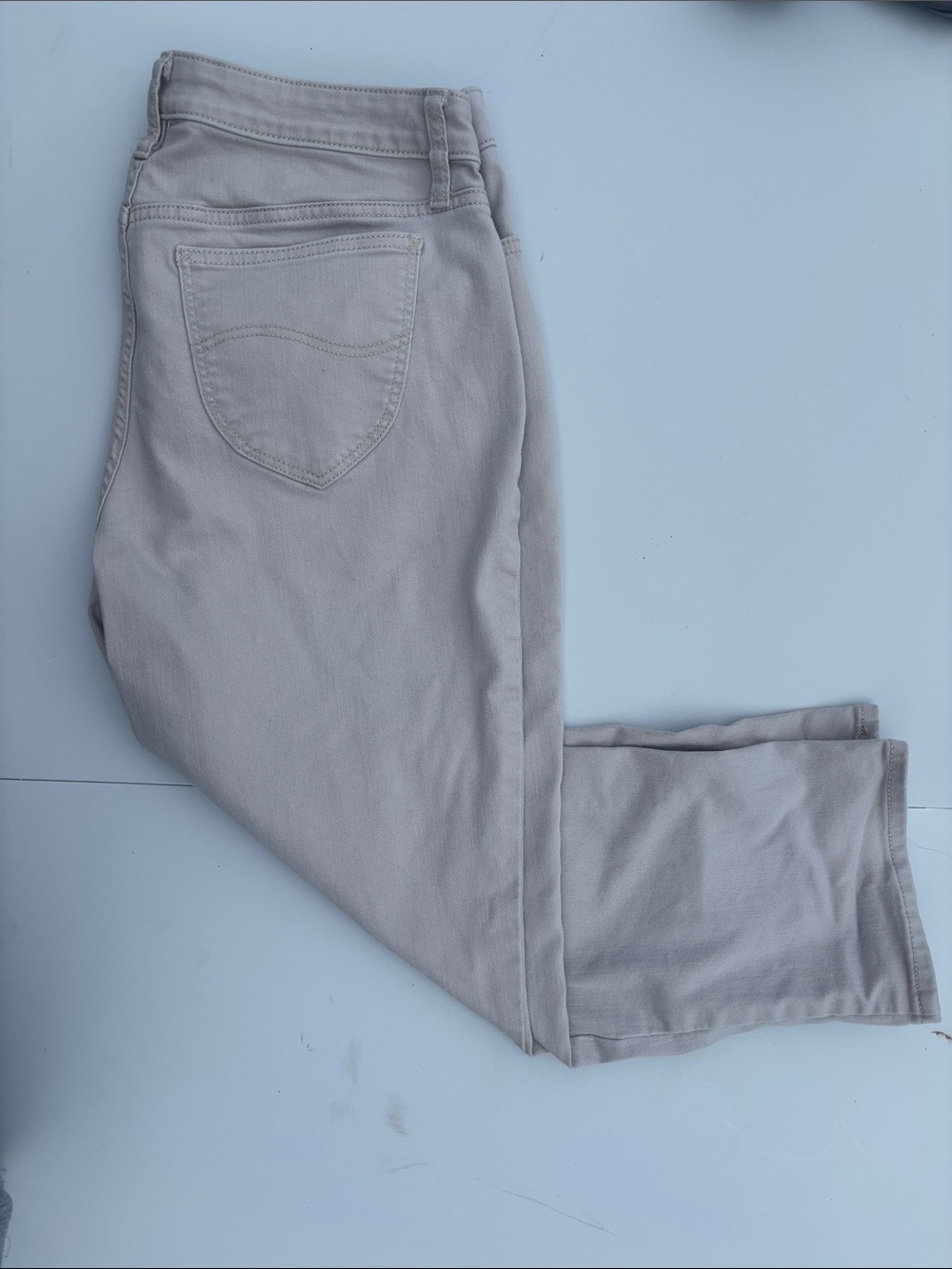 Lee Mid Rise Capris